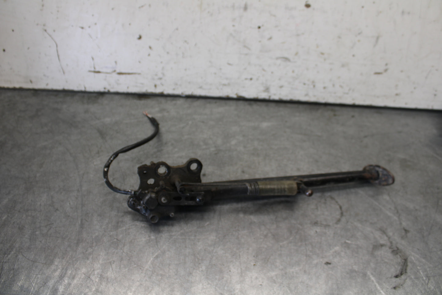 03-04 KAWASAKI NINJA ZX6RR KICKSTAND SIDE KICK STAND BB684