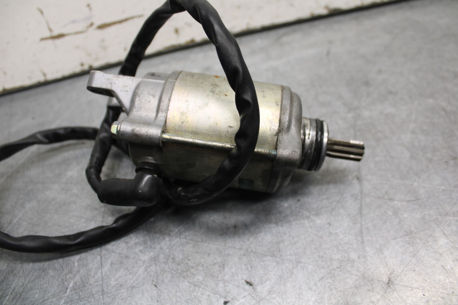 05-06 SUZUKI GSXR1000 ENGINE STARTING STARTER MOTOR -DC 12V 31100-40F00 BB677