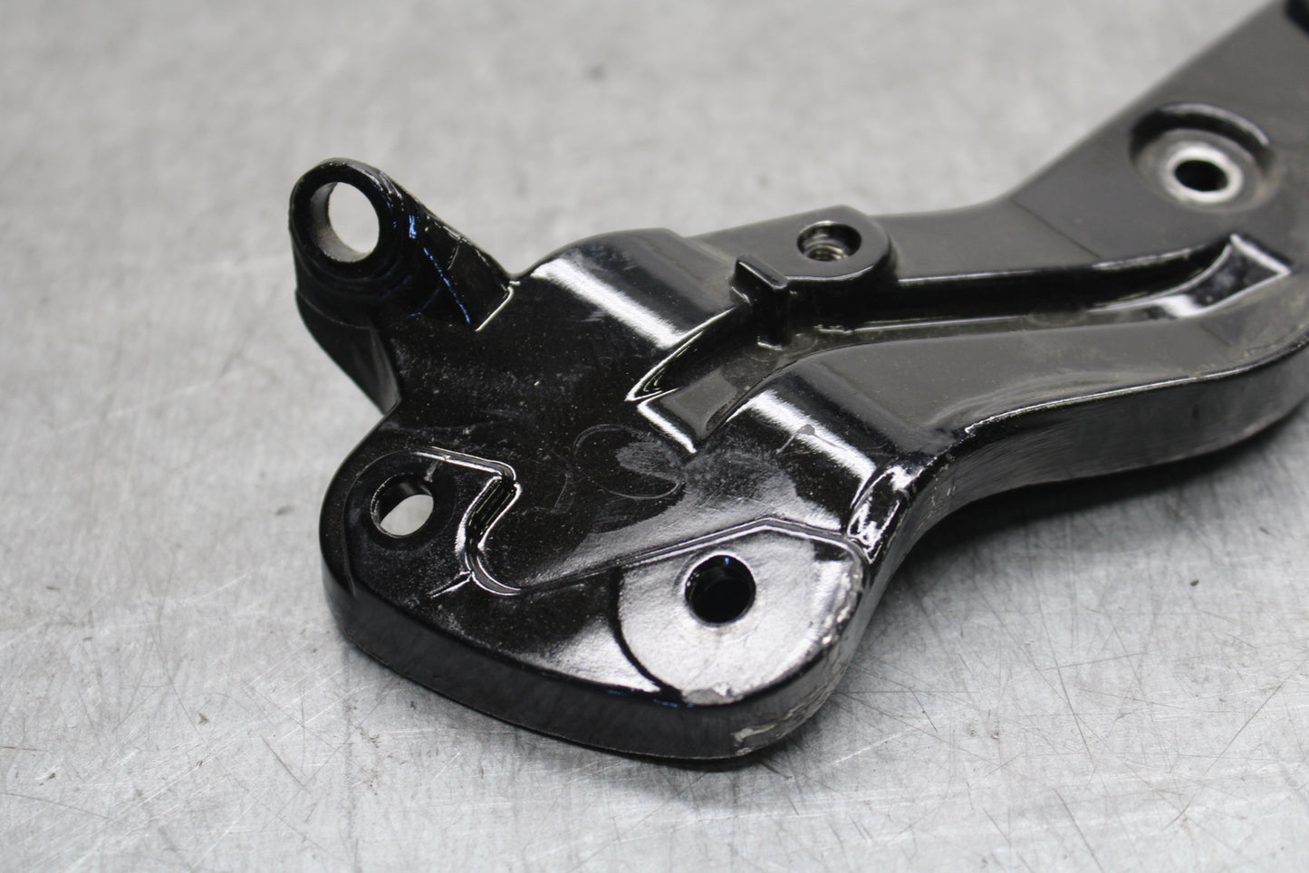 11-12 KAWASAKI NINJA 400 EX400 C UPPER FAIRING MIRROR GAUGES STAY BRACKET BB358