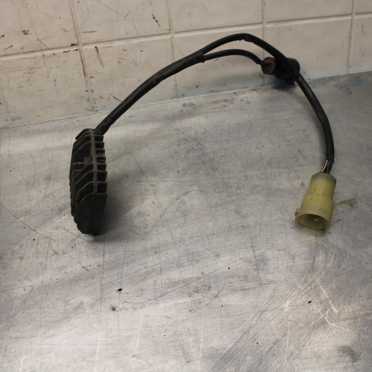 00-02 KAWASAKI NINJA ZX6R ZX600J RECTIFIER VOLTAGE REGULATOR 21066-1125 BB489