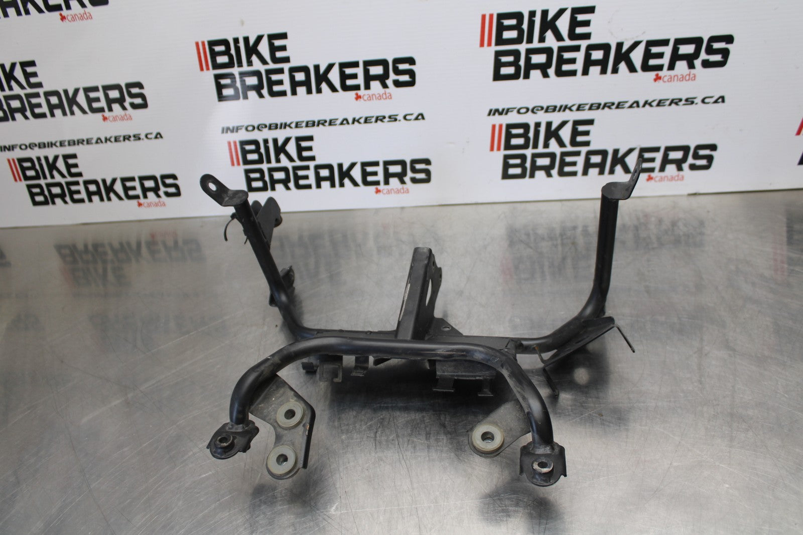 08-18 KAWASAKI KLR650 UPPER FAIRING MIRROR GAUGES STAY BRACKET BB183