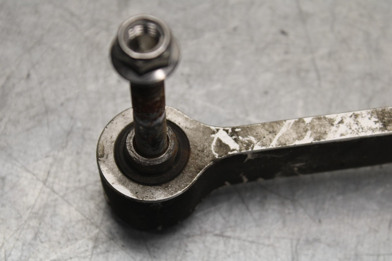 2009 Triumph Daytona 675 REAR DOGBONE SHOCK LINKAGE LINK  BB584
