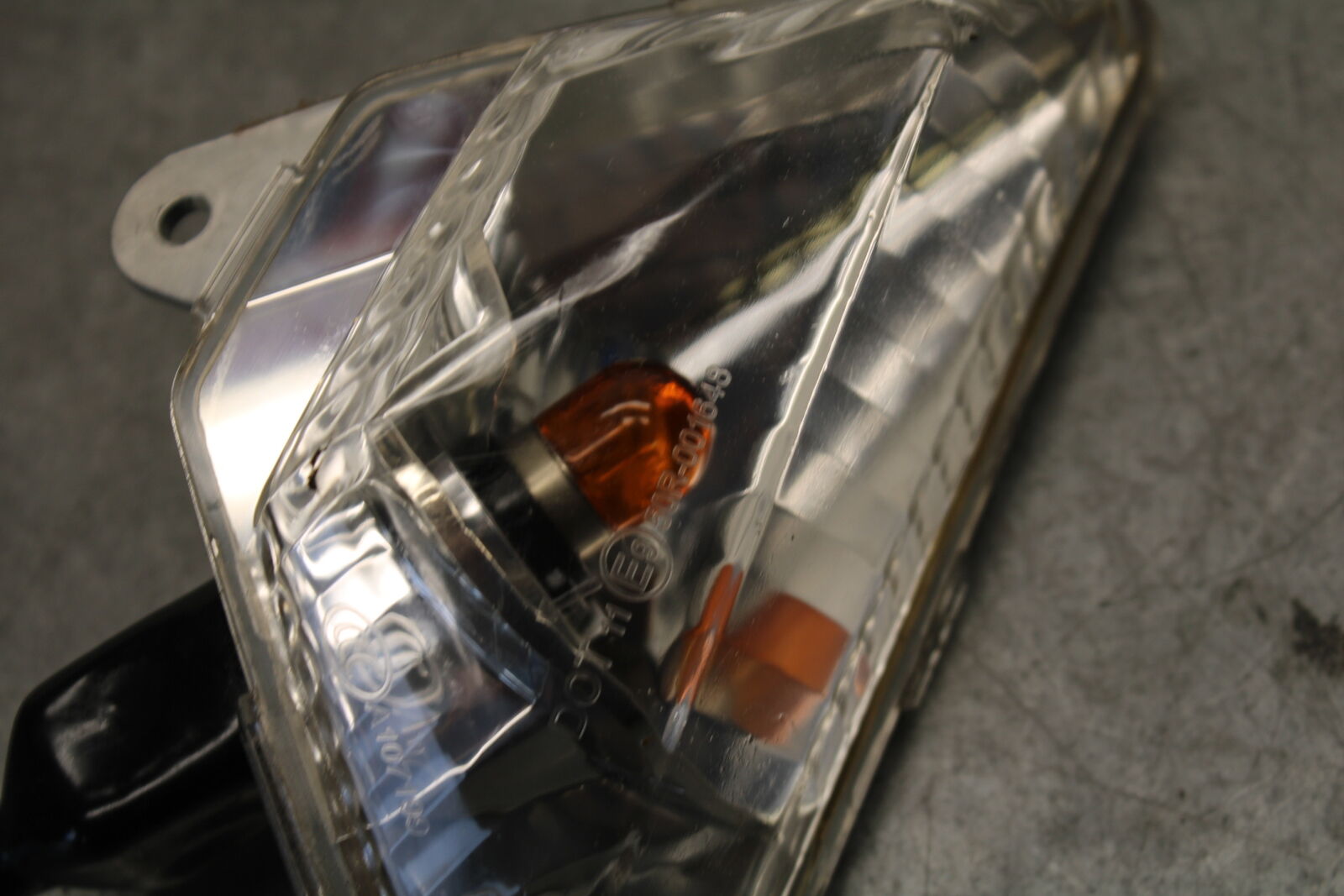 18-23 KAWASAKI NINJA 400 RIGHT FRONT TURN SIGNAL LIGHT INDICATOR BB660