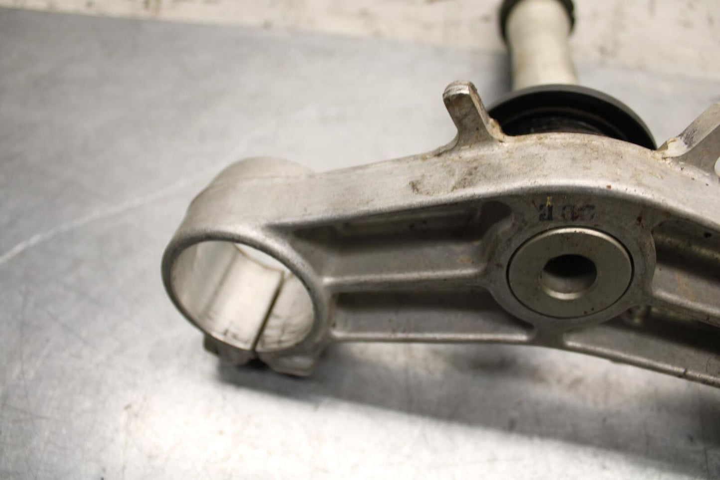 2003 Kawasaki Ninja ZX6RR ZX600K FRONT FORKS CLAMP LOWER TRIPLE TREE STEM BB66