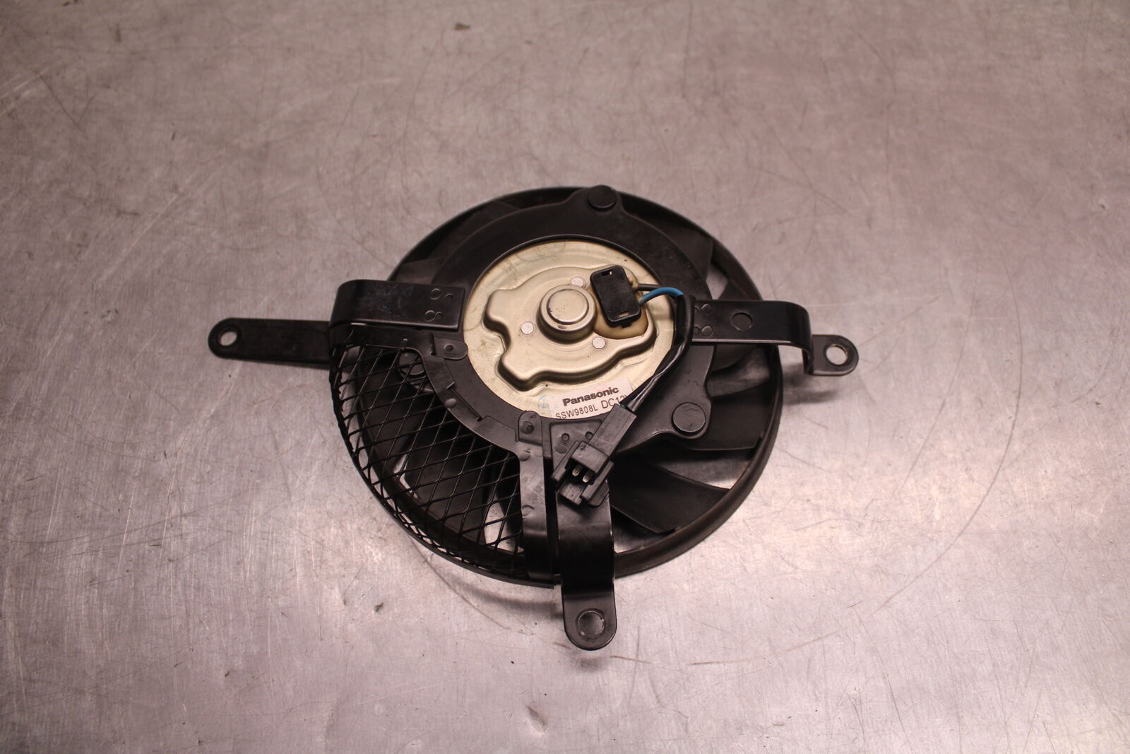 08-10 SUZUKI GSXR750 ENGINE RADIATOR COOLING FAN BB113