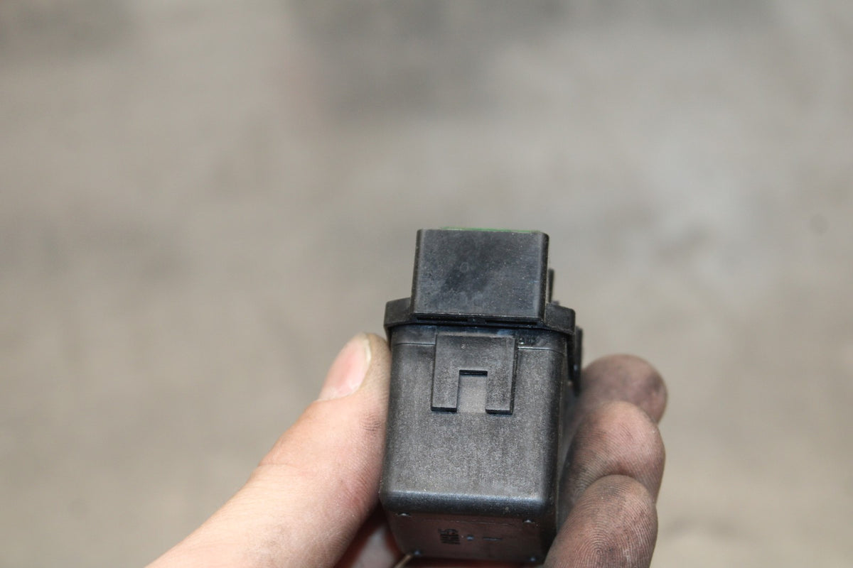 08-09 KAWASAKI NINJA ZX14R ENGINE STARTER RELAY STARTING MOTOR SWITCH BB932