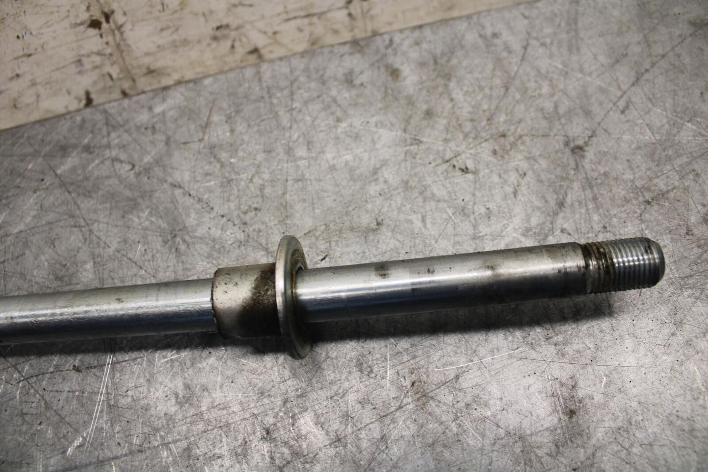 2007 Suzuki Boulevard M50 FRONT WHEEL RIM AXLE PIVOT BOLT 54711-48G00 BB537