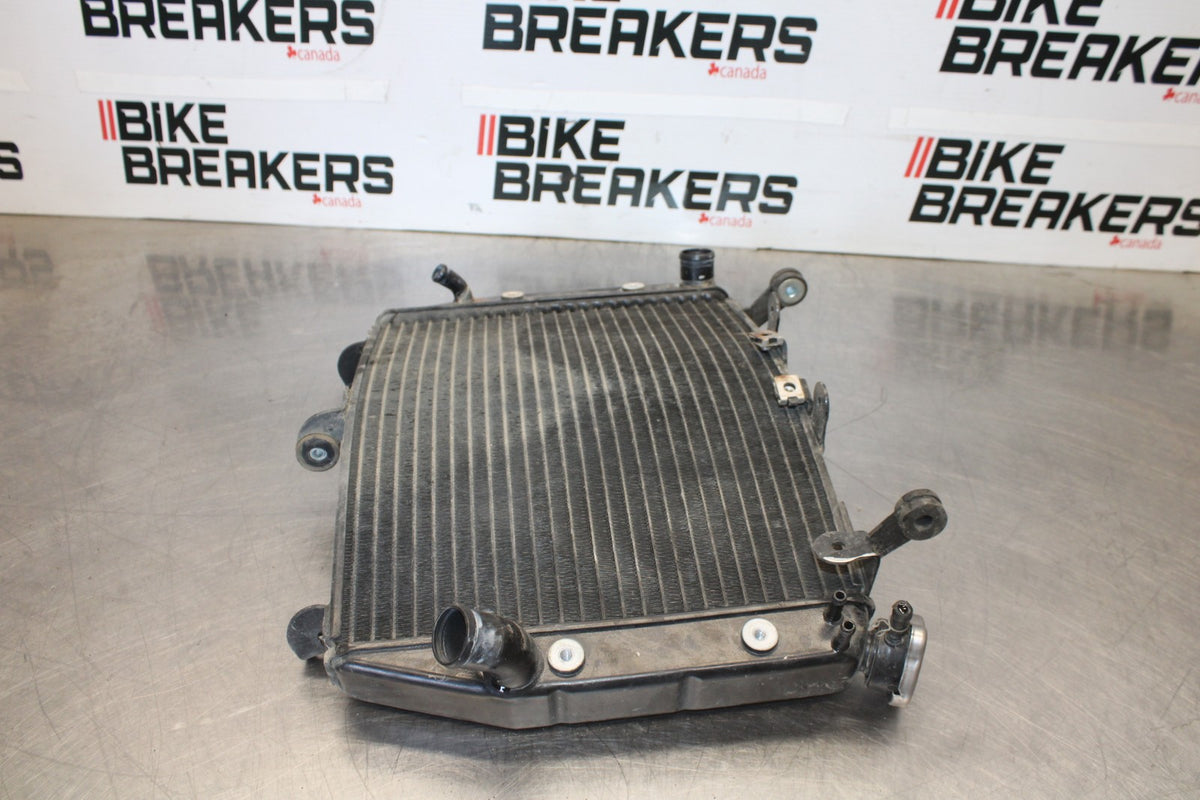 05 YAMAHA YZF R6 ENGINE RADIATOR MOTOR COOLER COOLING RADIATER BB894