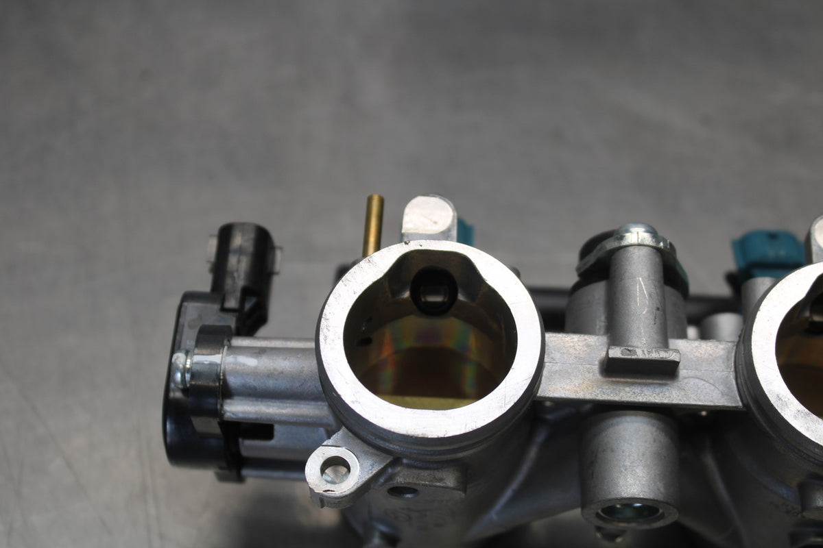 23-24 YAMAHA MT-07 MAIN FUEL INJECTORS / THROTTLE BODIES BB194