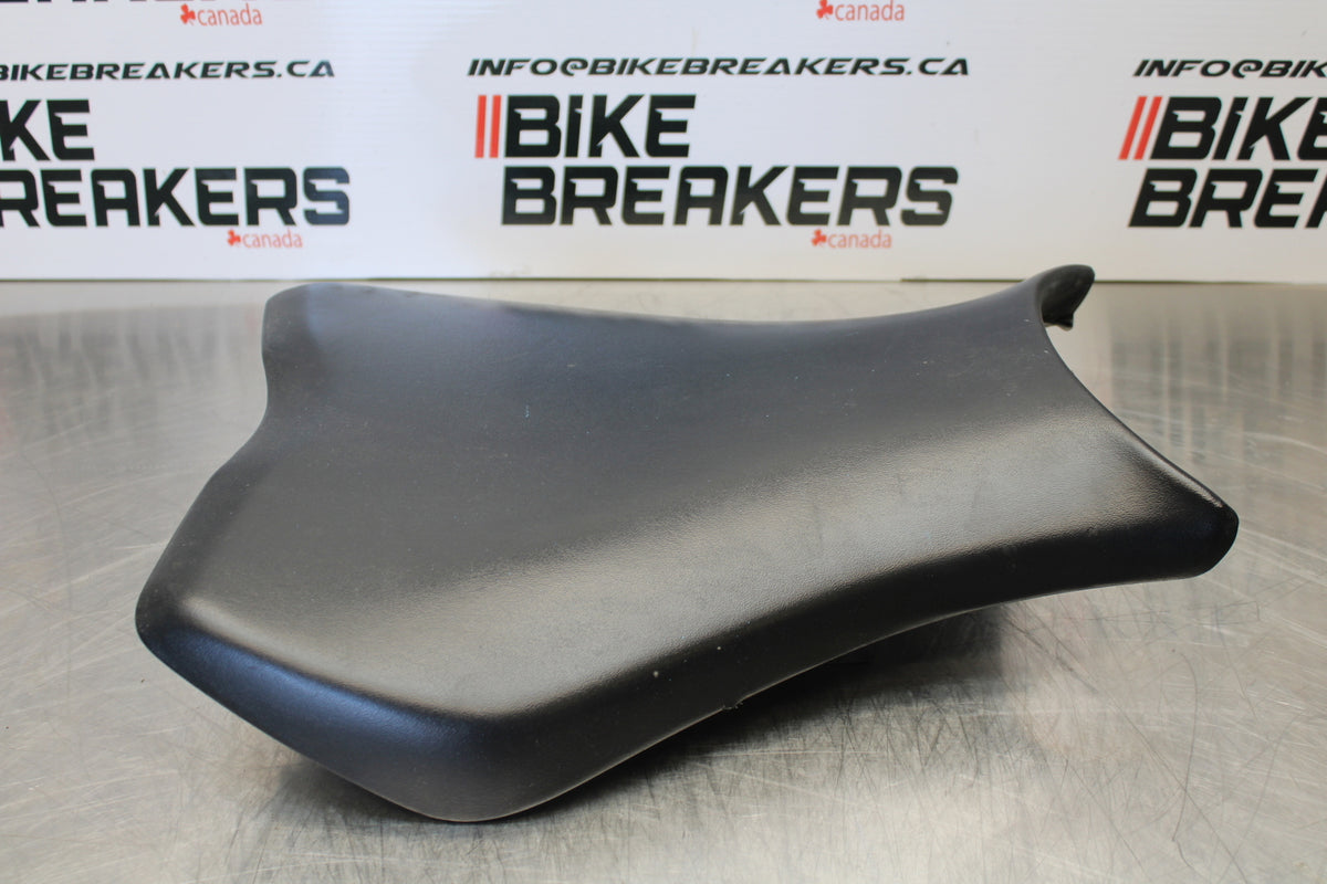 12-16 HONDA CBR1000RR FRONT DRIVERS SEAT PAD SADDLE PILLION BB157