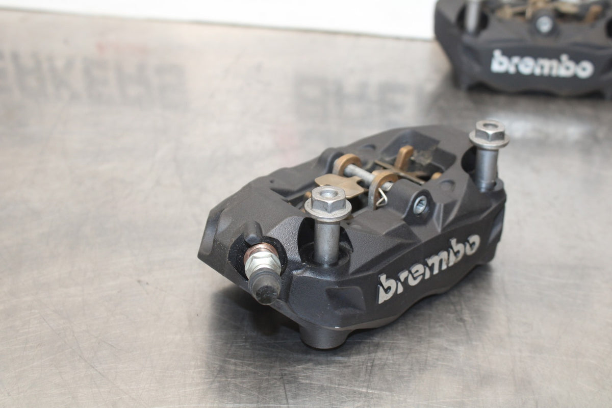 20-23 BMW F900R RIGHT LEFT FRONT BRAKE CALIPER SET PAIR CALIPERS BB923