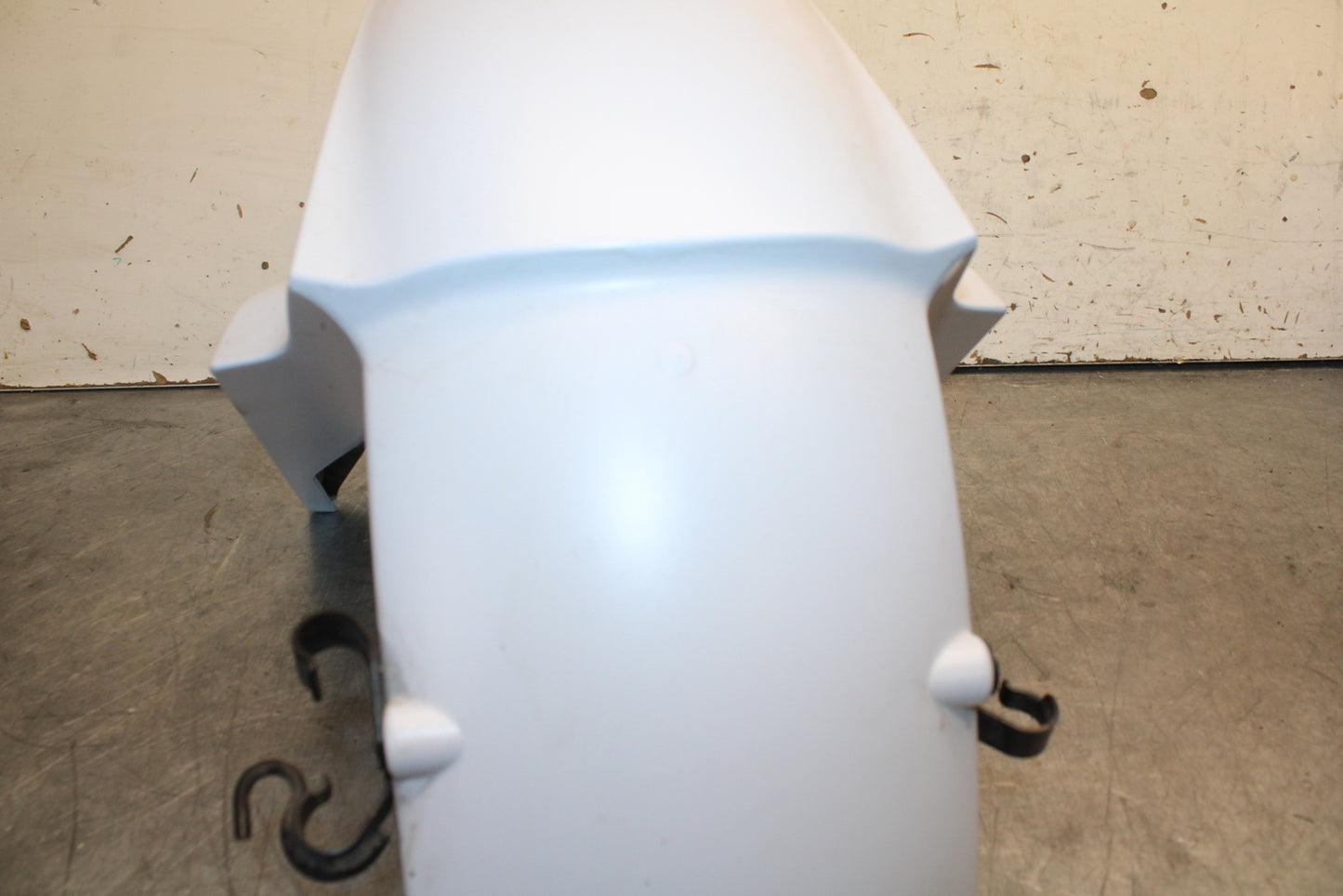 13-18 KAWASAKI NINJA ZX6R FRONT WHEEL FENDER COWL FAIRING BB682