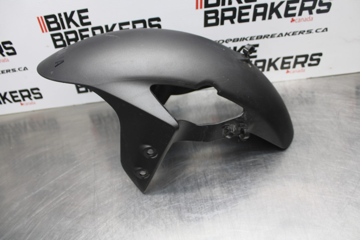 22-25 YAMAHA YZF R7 FRONT WHEEL FENDER COWL FAIRING BEB-21511-00-P3 BB769