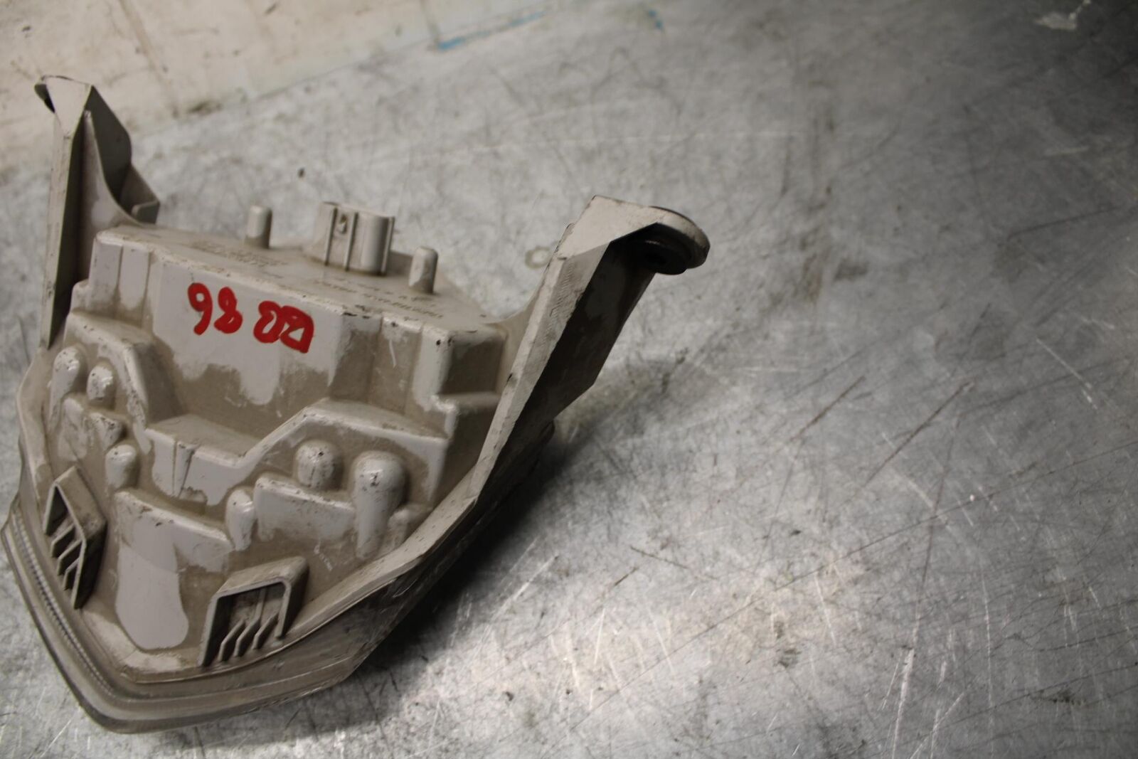 2009 Kawasaki Ninja ZX6R REAR TAIL TAILLIGHT BACK BRAKE LIGHT 23025-0059  BB44