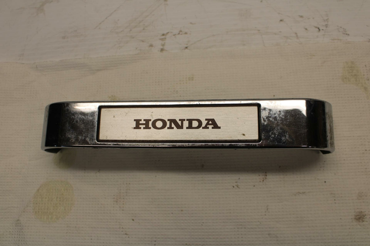 84-85 HONDA V30 MAGNA FRONT FORKS CLAMP LOWER TRIPLE TREE COVER BB251