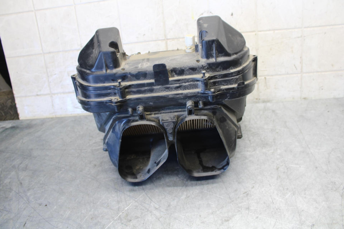 2007 Honda CBR600RR AIRBOX INTAKE FILTER BOX 17220-MFJ-D00 17240-MFJ-D00 BB536