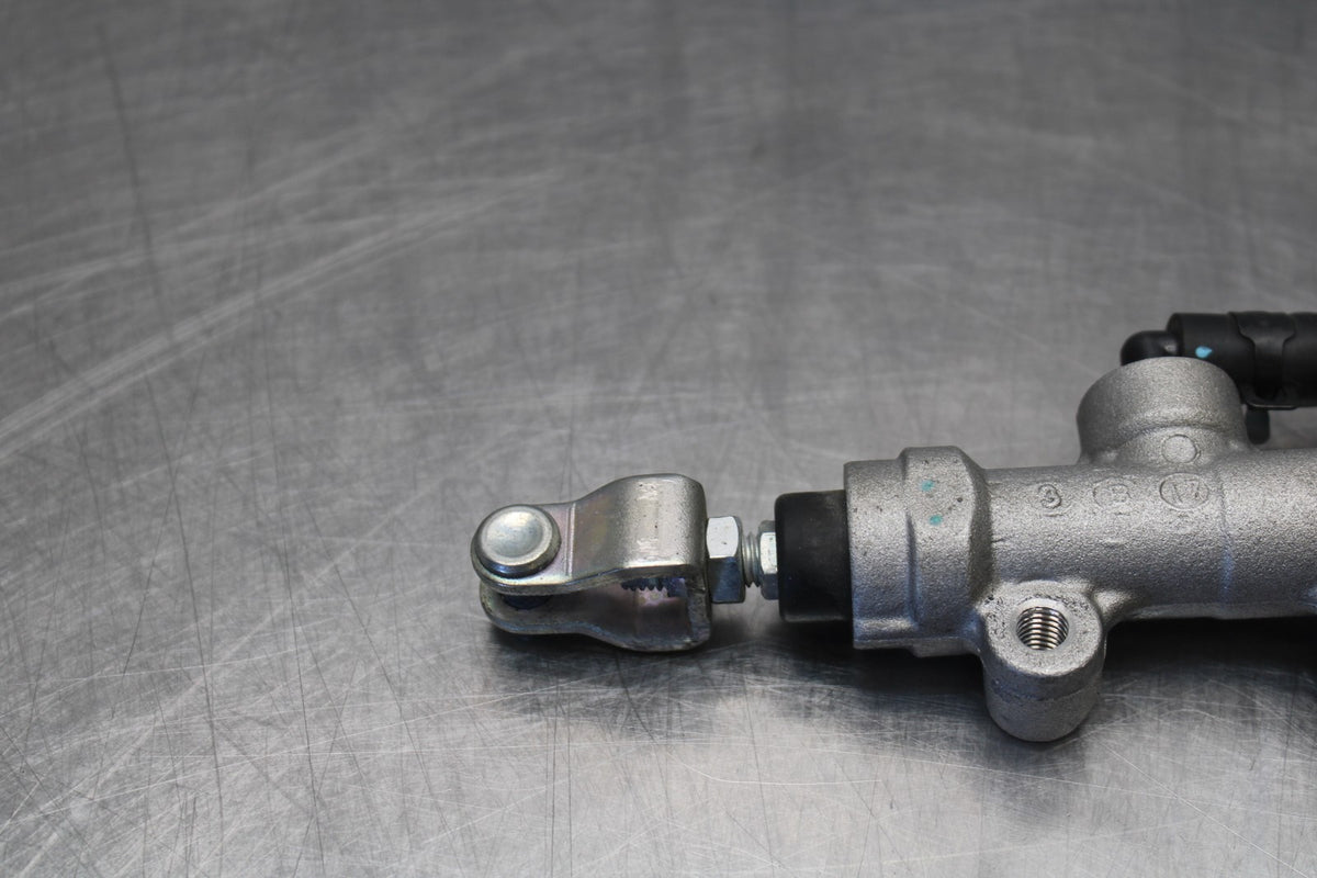 23 KAWASAKI NINJA 650 EX650 REAR BACK BRAKE MASTER CYLINDER W RESERVOIR BB920