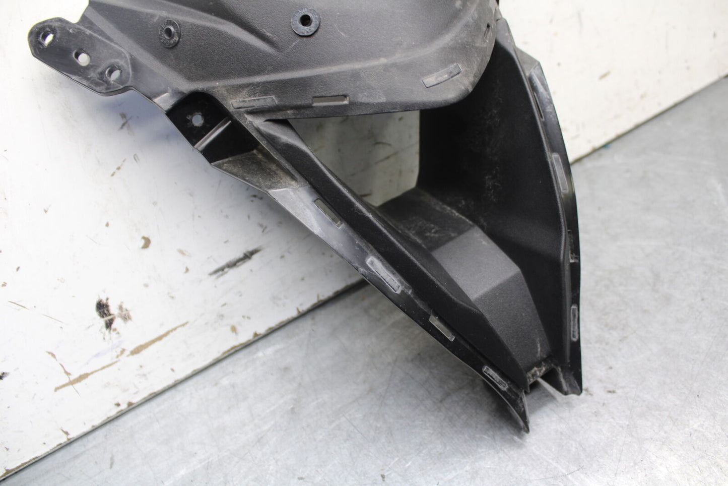 13-18 KAWASAKI NINJA ZX6R FRONT CENTER COWL FAIRING 55028-0443 BB666