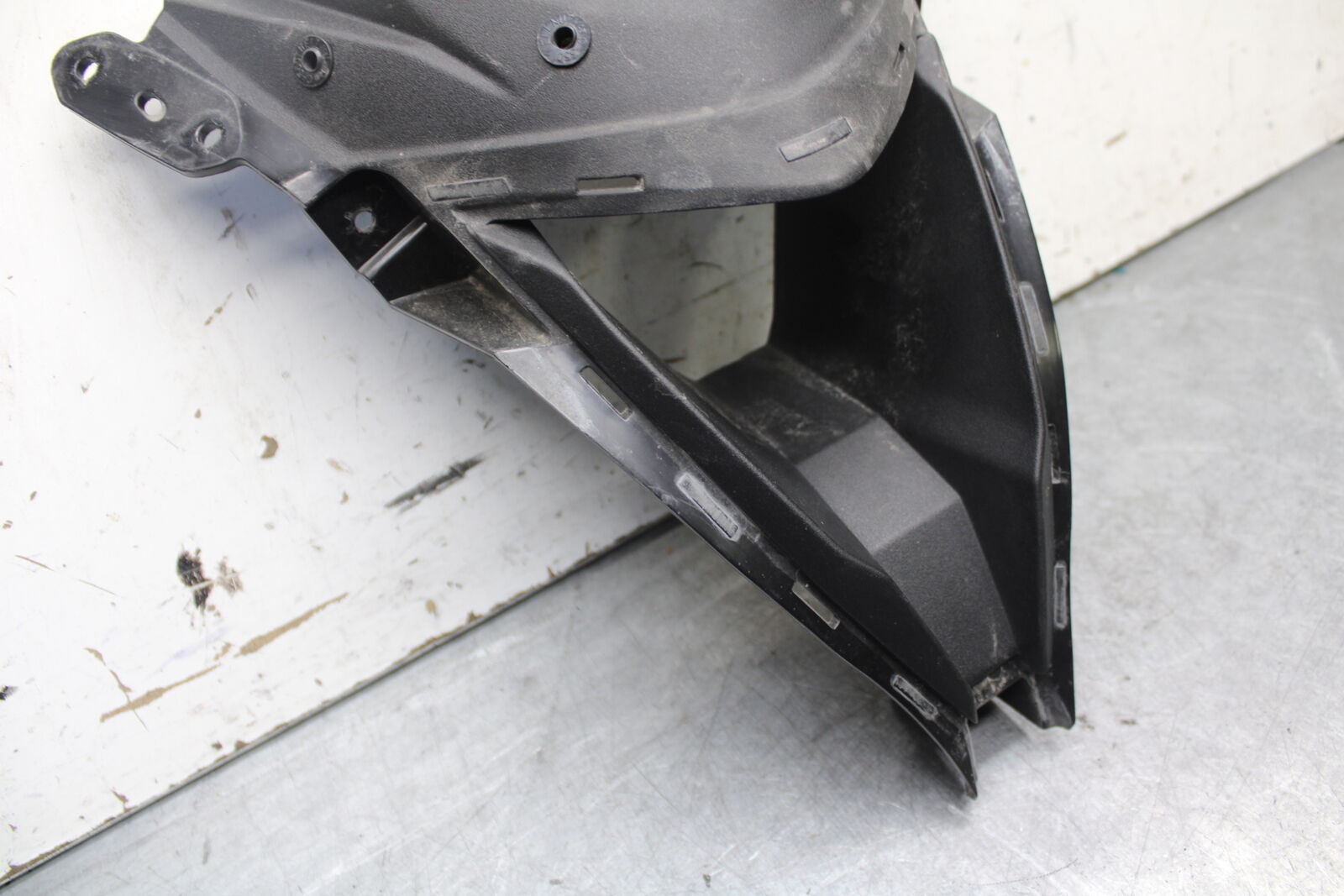 13-18 KAWASAKI NINJA ZX6R FRONT CENTER COWL FAIRING 55028-0443 BB666