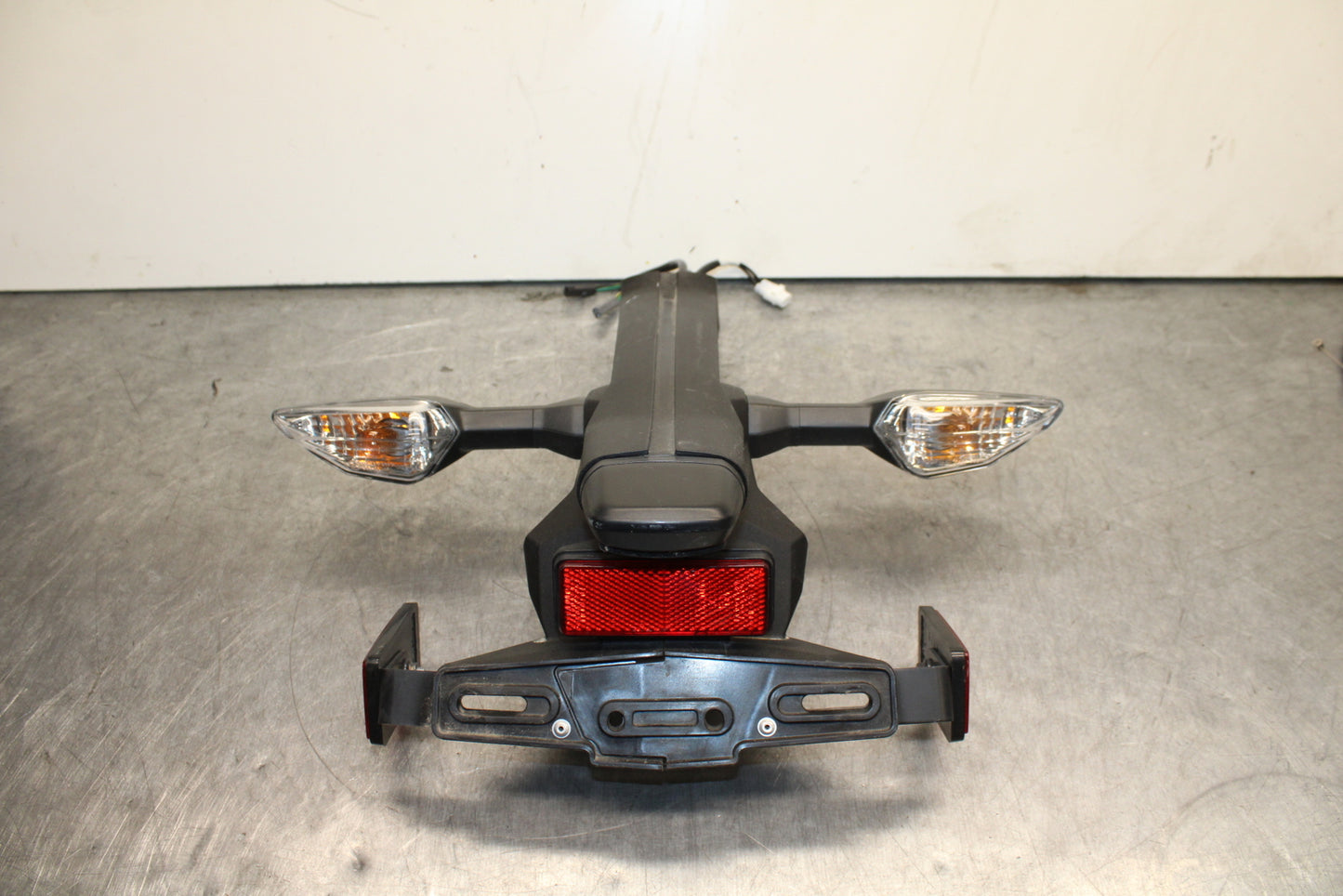 19-23 KAWASAKI NINJA ZX6R REAR BACK FENDER MUD GUARD BB749