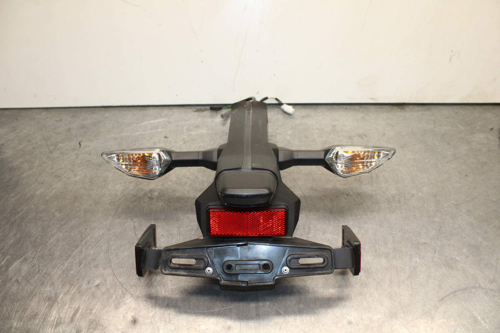 19-23 KAWASAKI NINJA ZX6R REAR BACK FENDER MUD GUARD BB749