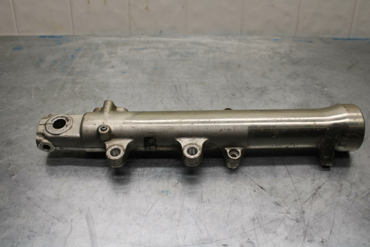 85 YAMAHA RZ500 LEFT FRONT FORK SHOCK SUSPENSION TUBE BODY BB27