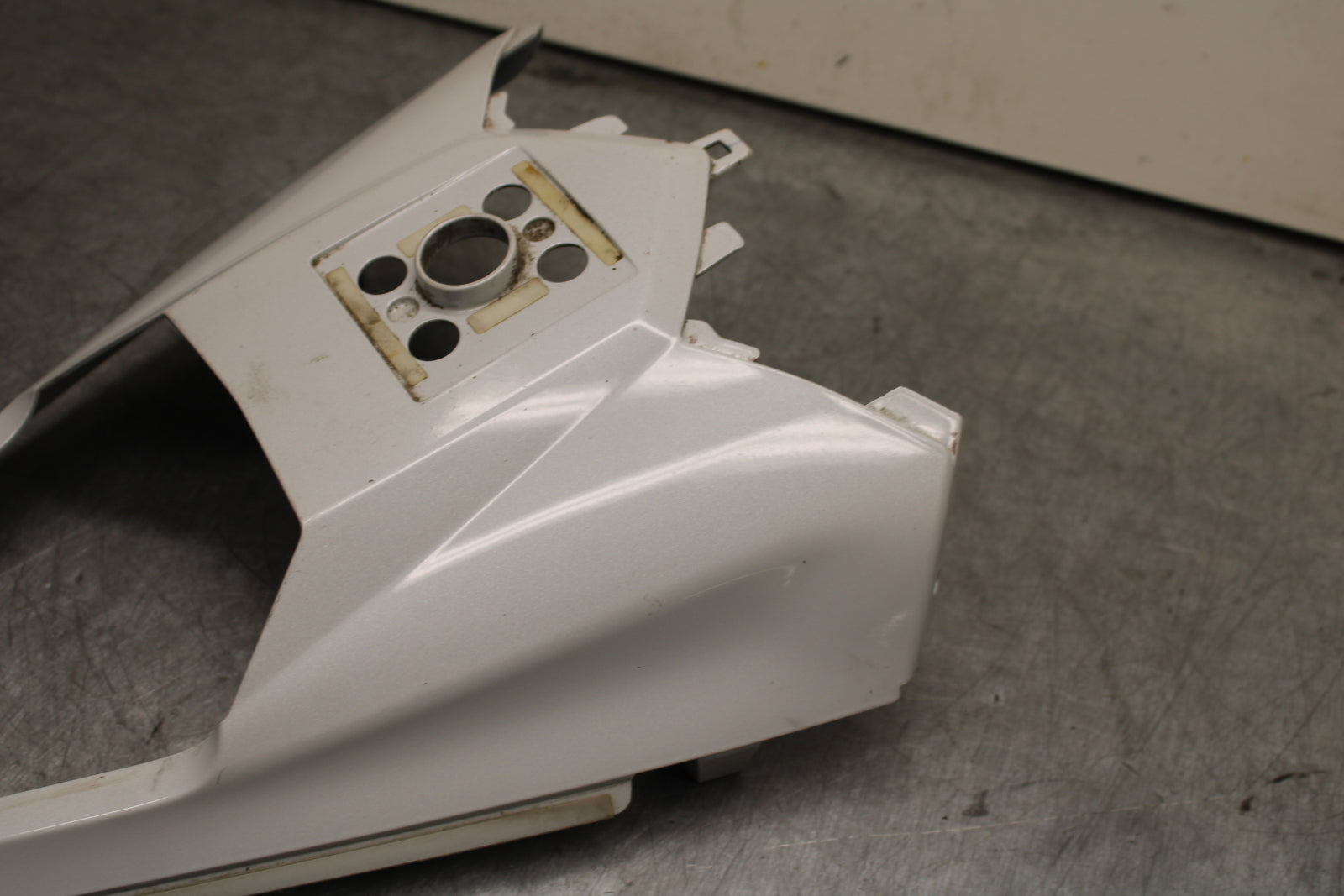 08-16 YAMAHA YZF R6 REAR BACK TAIL FAIRING COWL SHROUD BB431