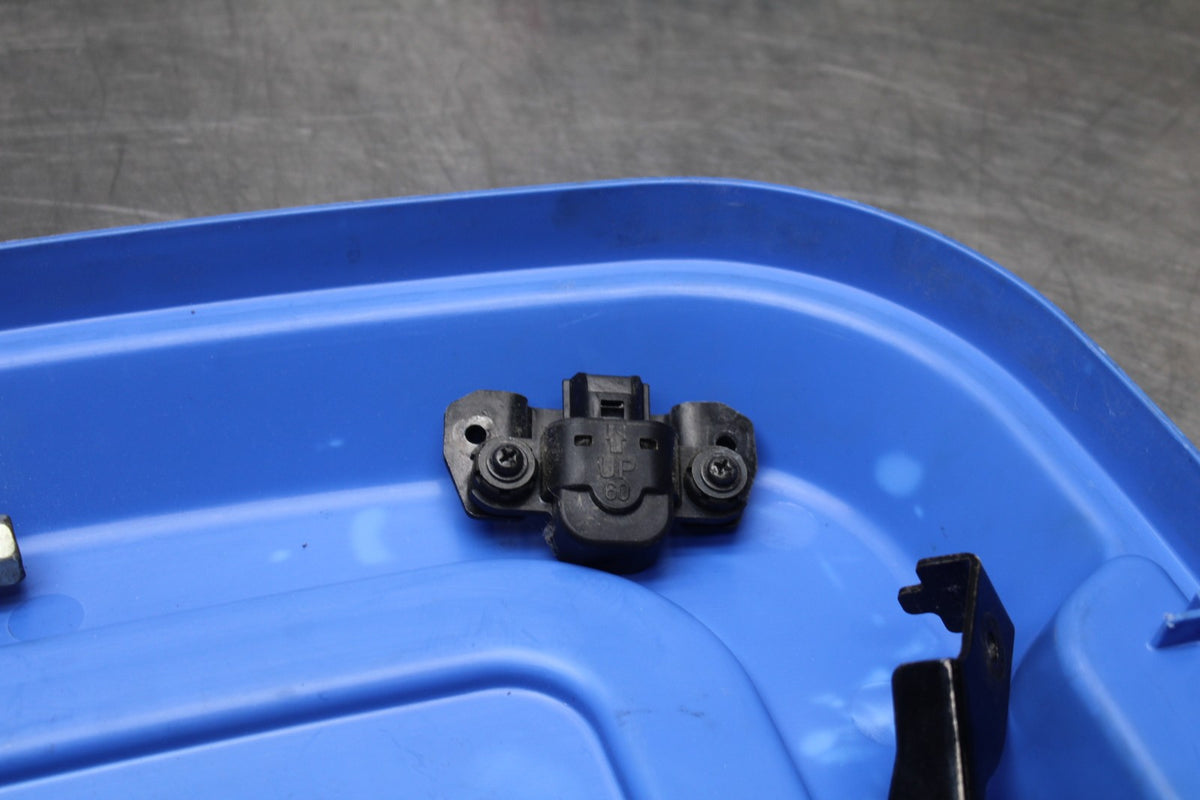08 HONDA CBR125R BOLTS HARDWARE MOTOR SCREWS BB839
