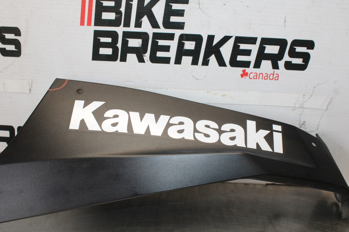 18-23 KAWASAKI NINJA 400 EX400 ABS RIGHT LOWER BOTTOM BELLY SIDE FAIRING BB177