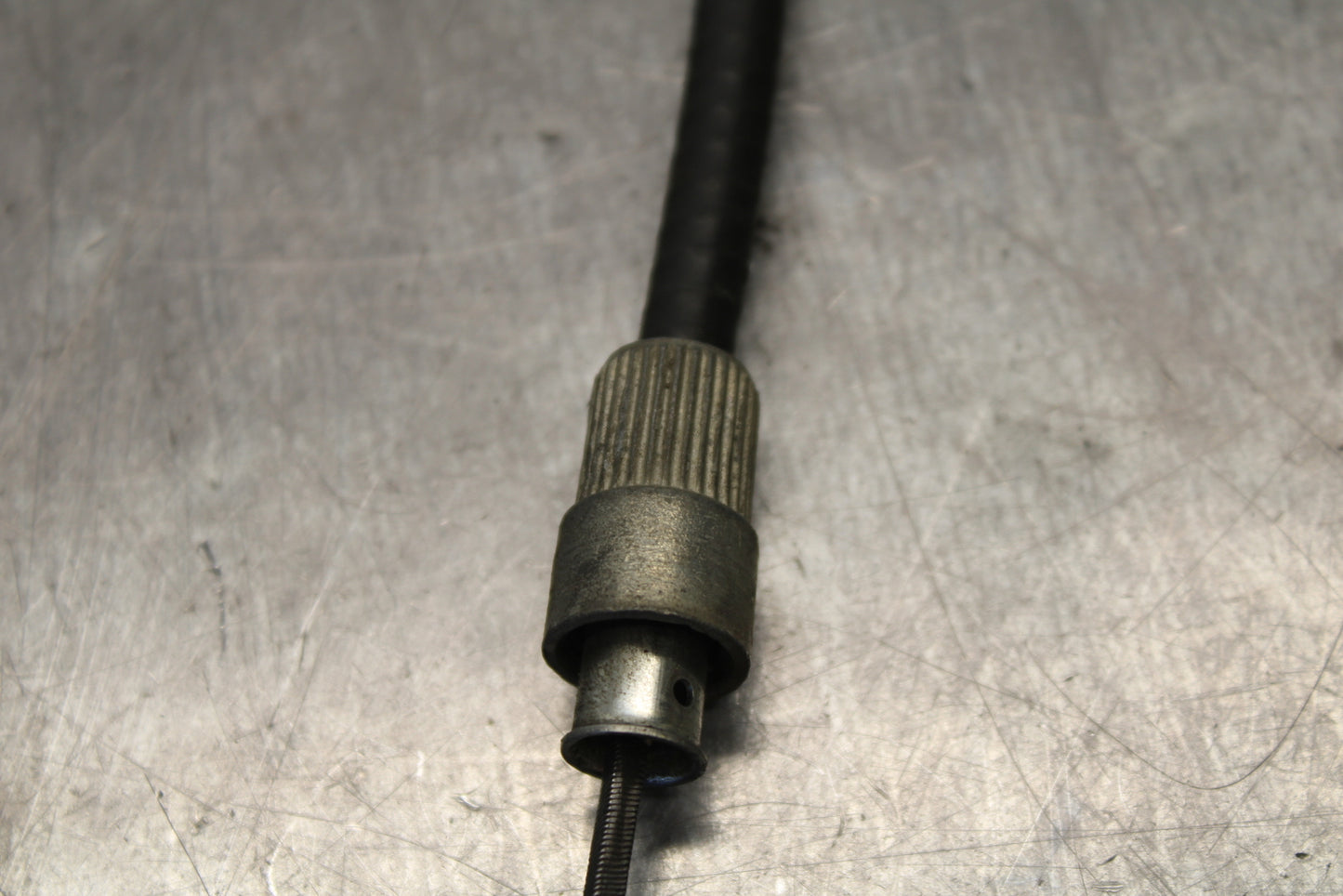 78 SUZUKI GS550E SPEEDOMETER CABLE SPEEDO LINE BB133