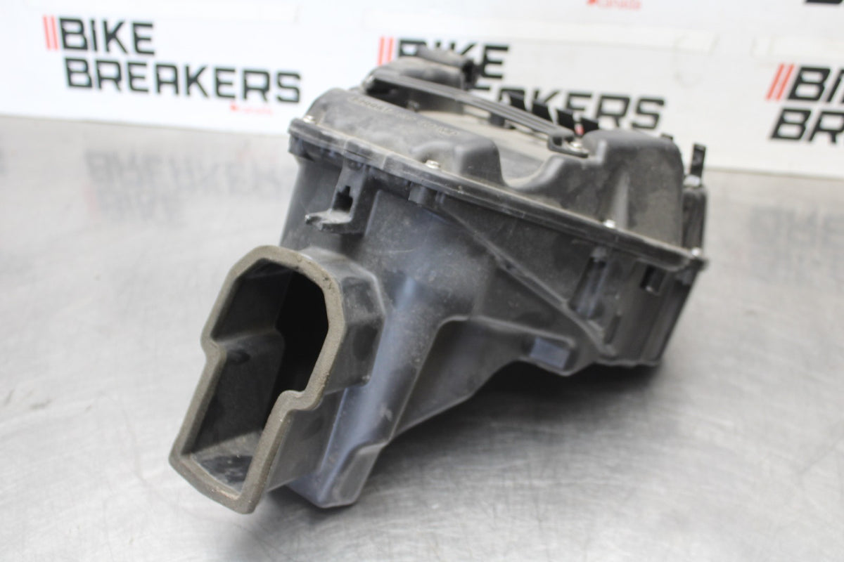 12 TRIUMPH STREET TRIPLE R AIRBOX AIR INTAKE FILTER BOX BB914