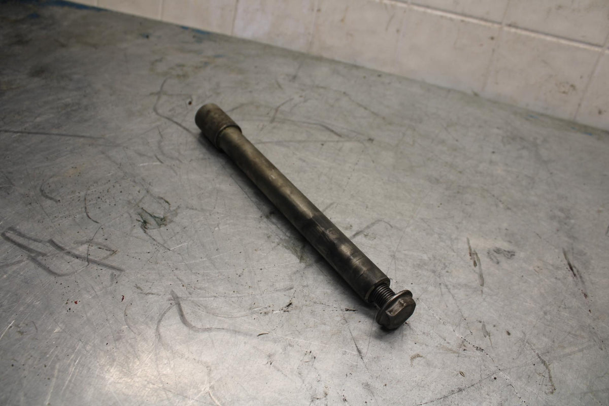 07 YAMAHA YZF R6 2c0 FRONT WHEEL RIM AXLE PIVOT BOLT BB423