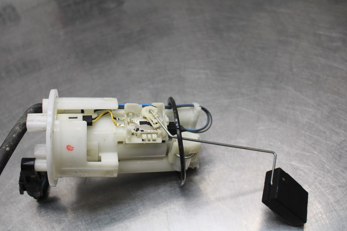 18 YAMAHA SUPER TENERE FUEL PUMP GAS PETROL SENDER UNIT BB832