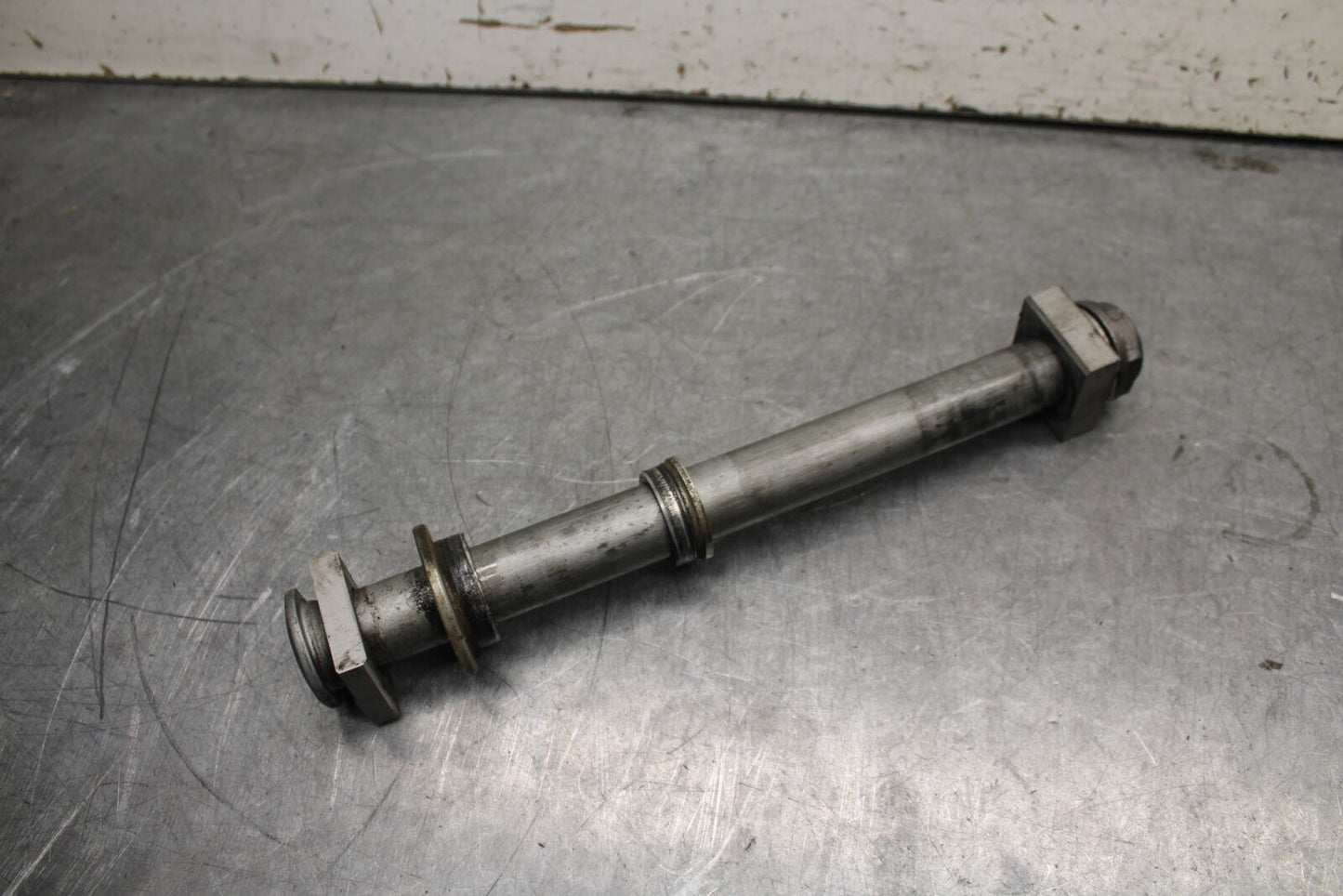 17-21 HONDA CBR1000RR SP REAR AXLE BACK WHEEL RIM PIVOT BOLT AXEL BB681