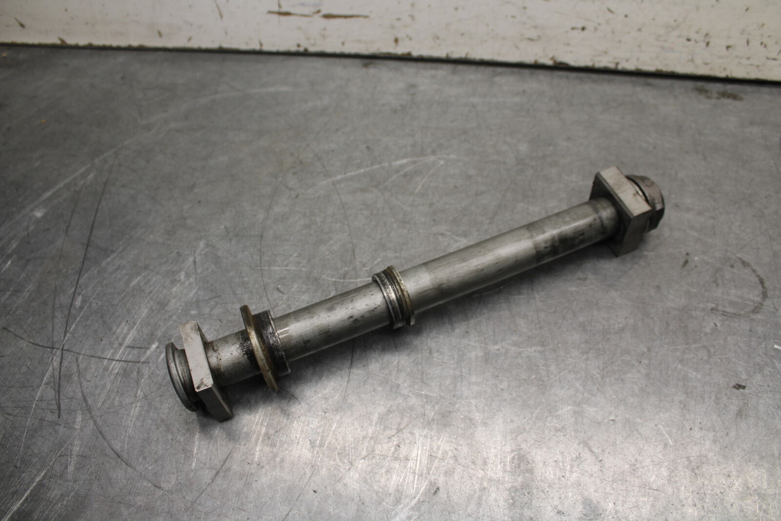 17-21 HONDA CBR1000RR SP REAR AXLE BACK WHEEL RIM PIVOT BOLT AXEL BB681