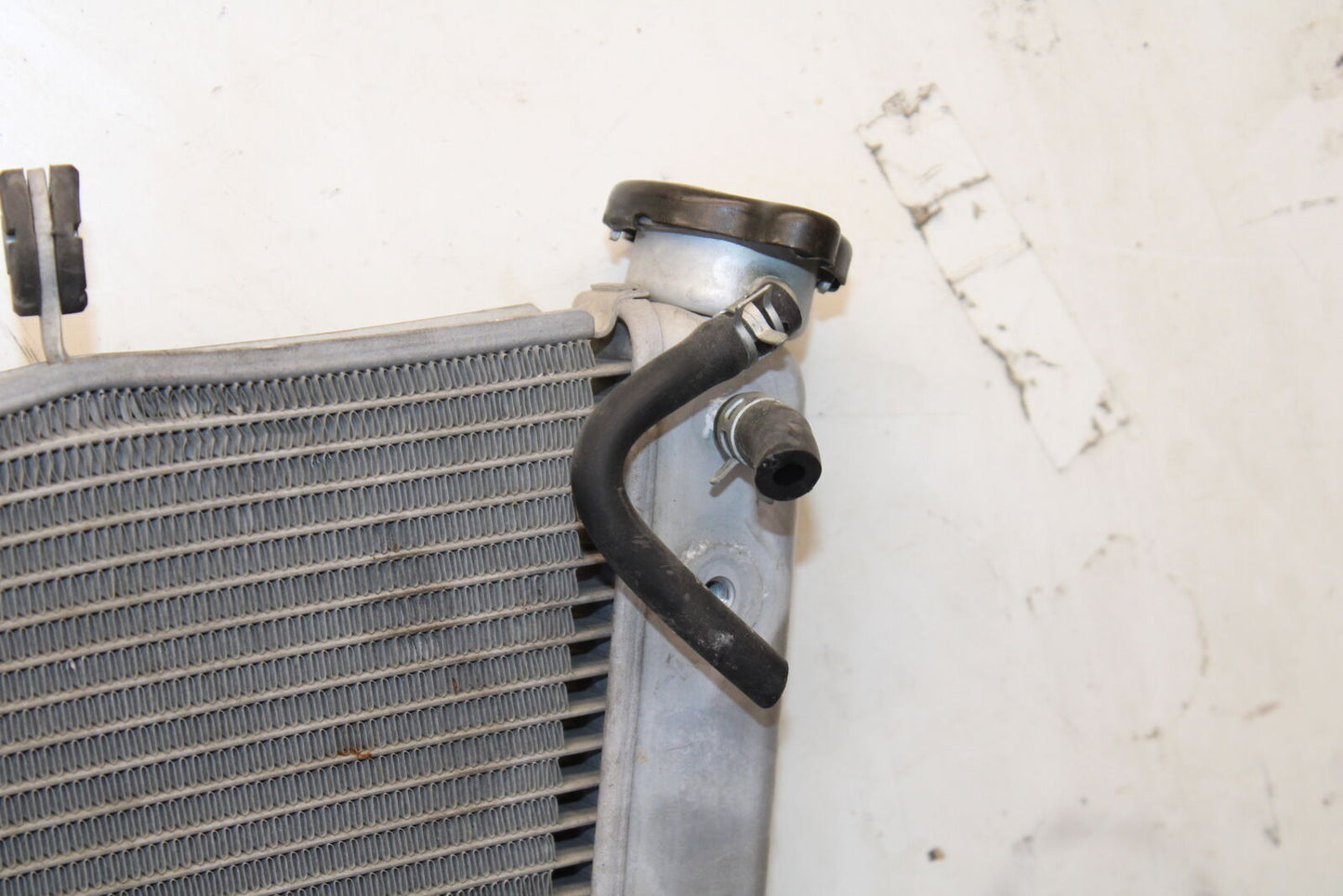 05-06 SUZUKI GSXR1000 ENGINE RADIATOR COOLER COOLING RADIATER 17710-41G00 BB663