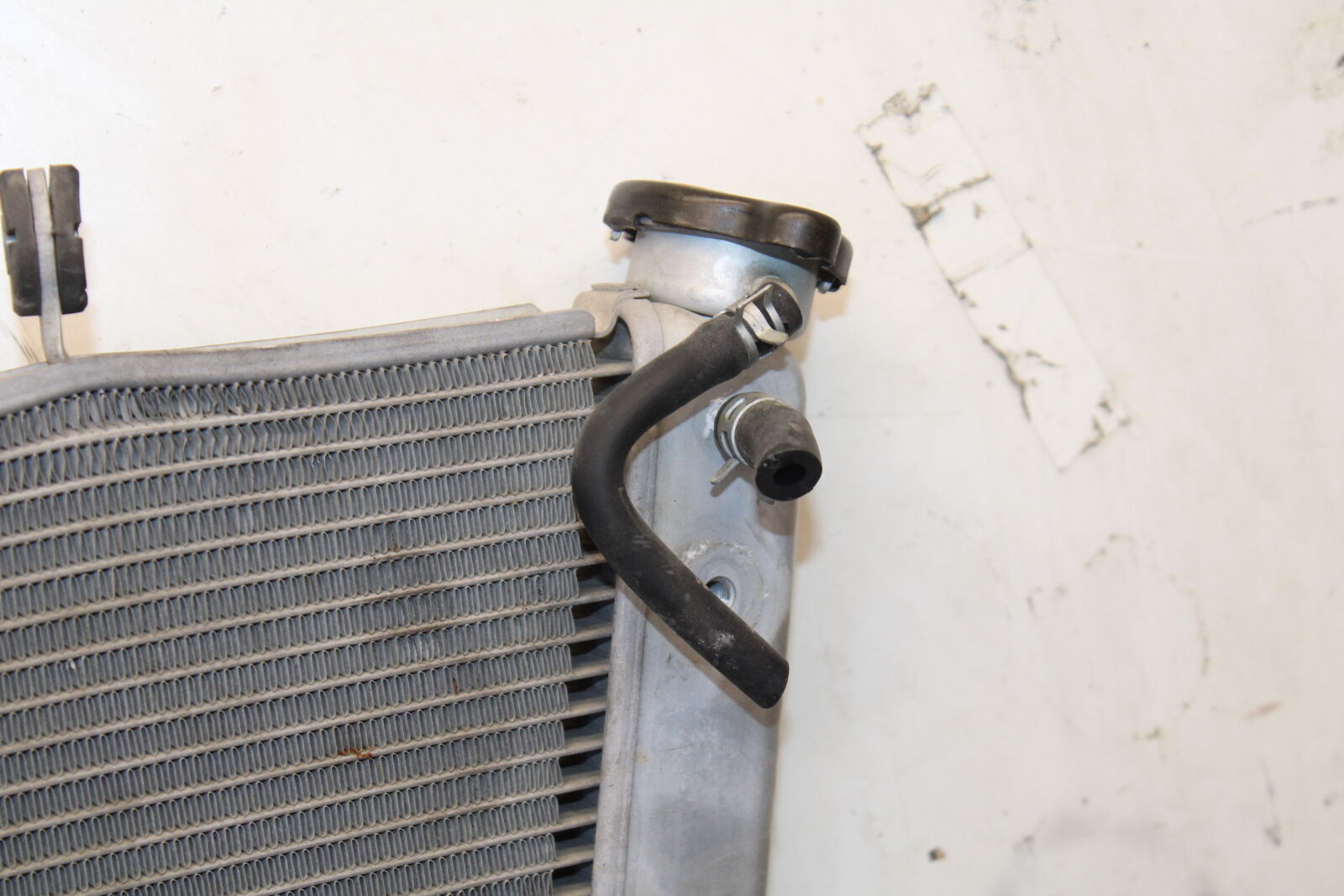 05-06 SUZUKI GSXR1000 ENGINE RADIATOR COOLER COOLING RADIATER 17710-41G00 BB663