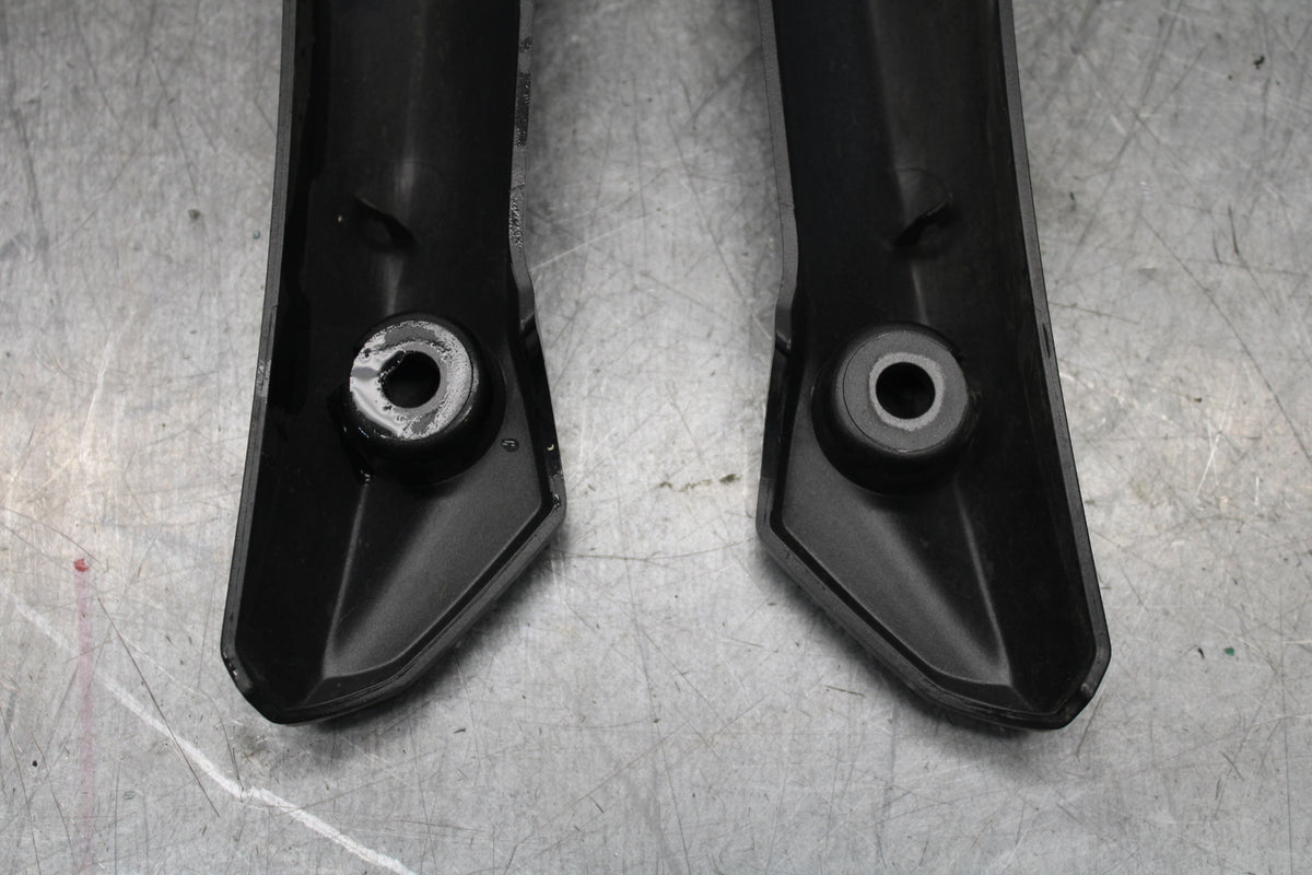 17-24 SUZUKI SV650 RIGHT LEFT FRAME MID SIDE COVERS COWLS PANELS TRIM BB706