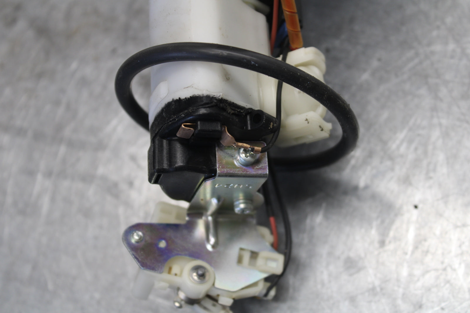 06-07 SUZUKI GSXR 600 FUEL PUMP GAS PETROL SENDER UNIT BB694