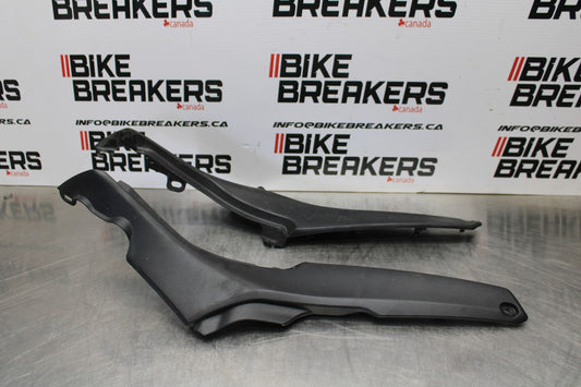 22-25 YAMAHA YZF R7 RIGHT LEFT SIDE SEAT PANELS TRIMS COWLS FAIRINGS COVER BB176