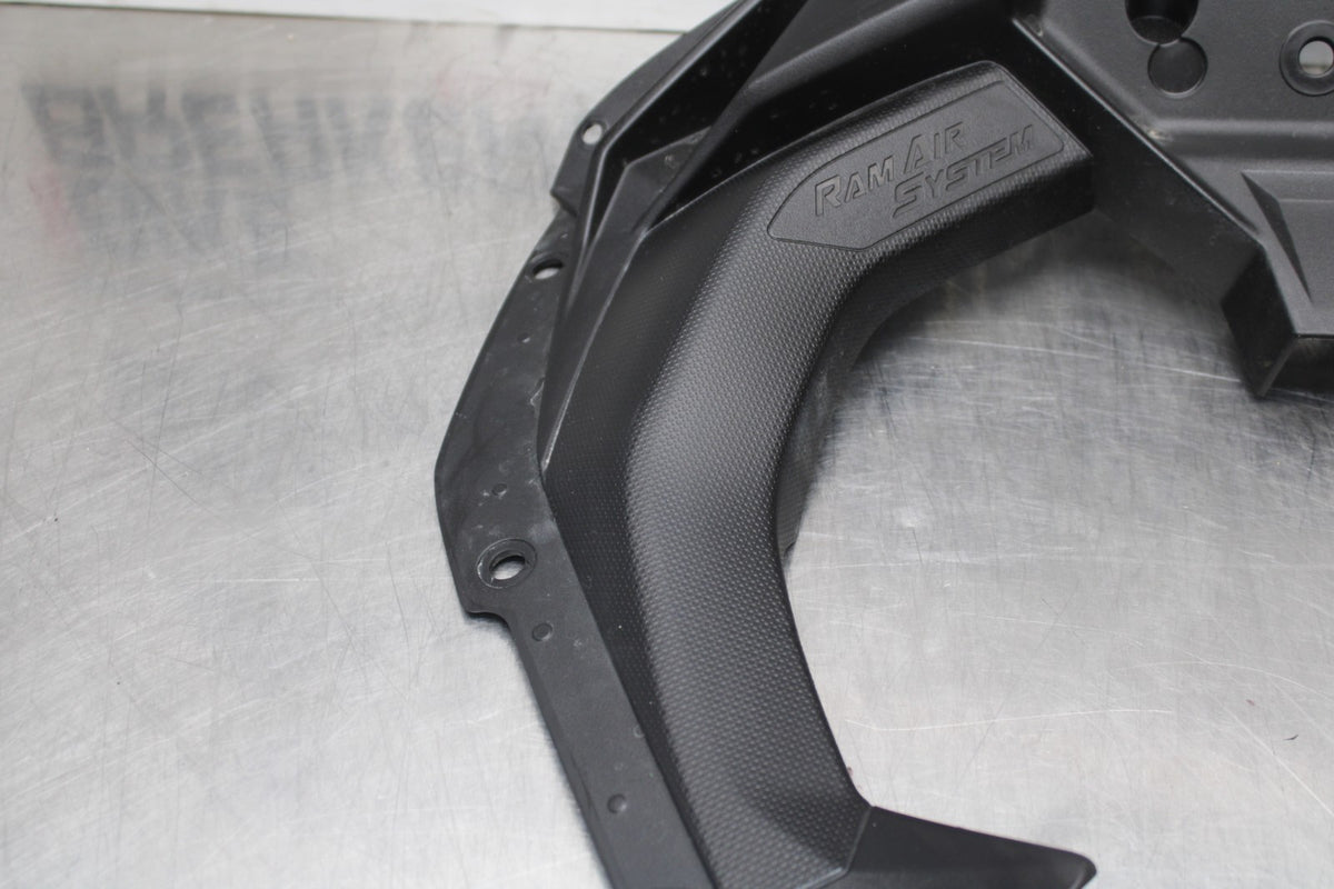 24-25 KAWASAKI NINJA ZX4R FRONT UPPER INNER FAIRING COWL SHROUD BB827