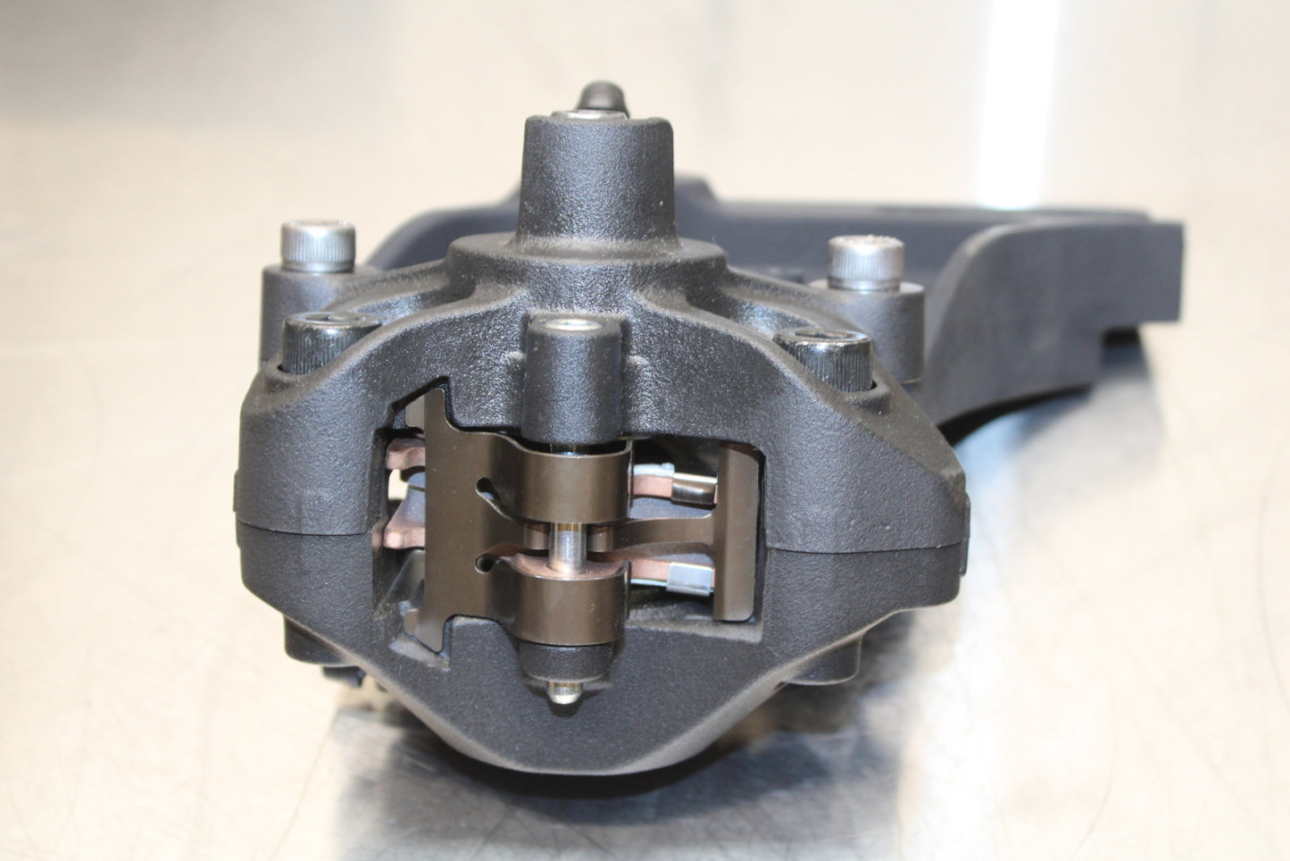 23-24 KAWASAKI NINJA ZX14R REAR BACK BRAKE CALIPER W MOUNT BRACKET BB141