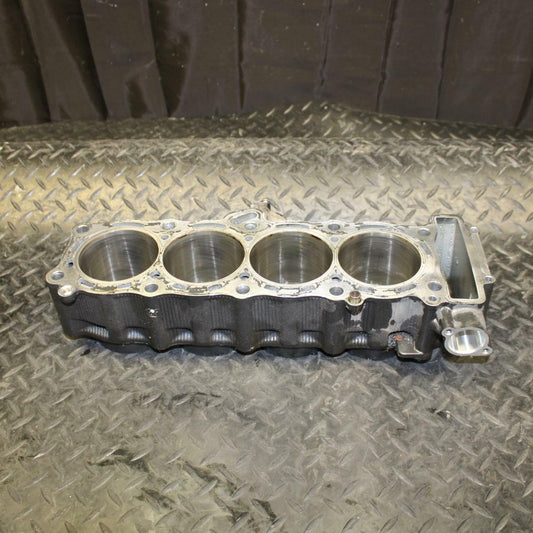 06 YAMAHA YZF R1 ENGINE MOTOR PISTON CYLINDERS BLOCK JUG BB191 B