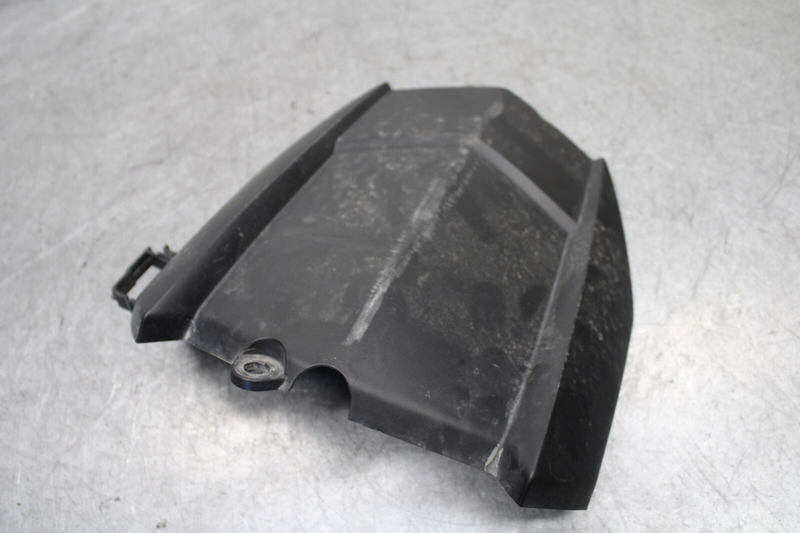 16-21 YAMAHA XSR900 REAR BACK WHEEL TIRE HUGGER FENDER BB664