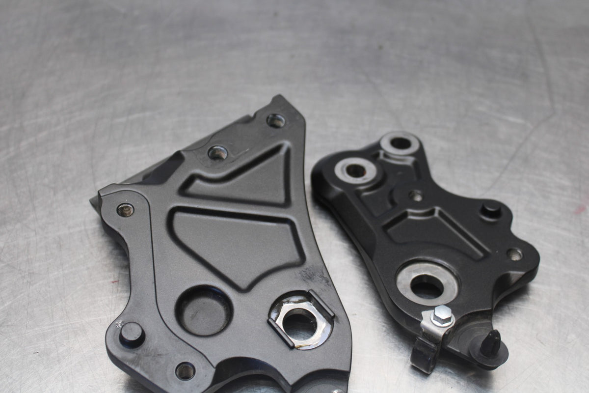 23-24 YAMAHA MT-07 LEFT RIGHT REARSET REAR SET DRIVER PEG BRACKETS MOUNTS BB927