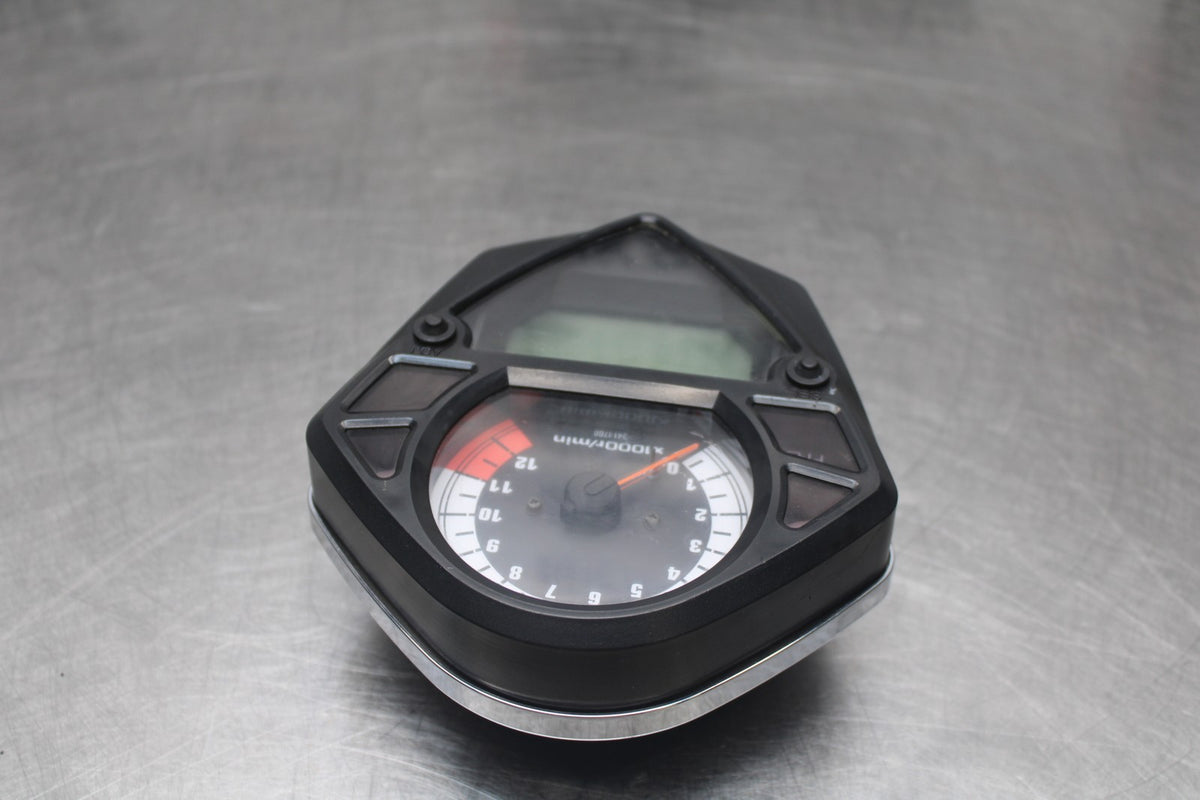 03 SUZUKI SV650 SPEEDO TACH GAUGES DISPLAY CLUSTER SPEEDOMETER TACHOMETER BB846