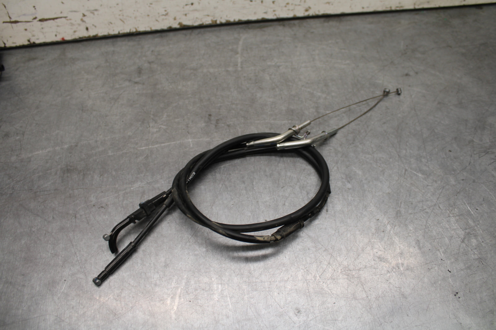 18-24 KAWASAKI NINJA 650 THROTTLE CABLES LINES BB725