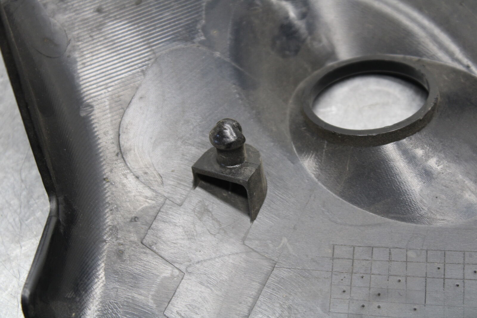 05-06 SUZUKI BOULEVARD M50 NECK FRAME COVER COWL BB671