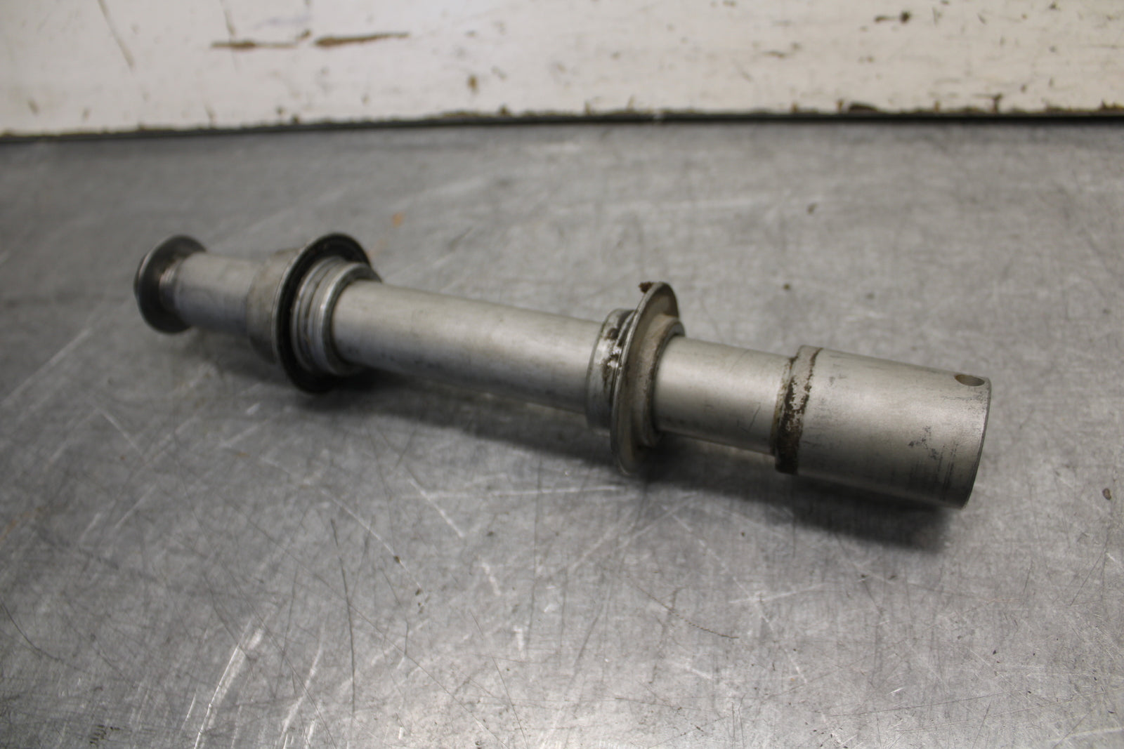 04-12 HONDA ST1300A FRONT WHEEL RIM AXLE PIVOT BOLT BB669