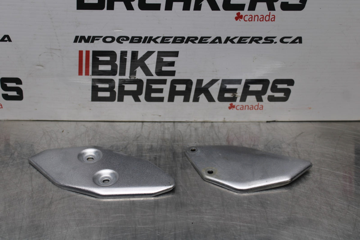 17-18 YAMAHA YZF R3 REARSET REAR SET HEEL GUARD COVER SET PAIR BB788
